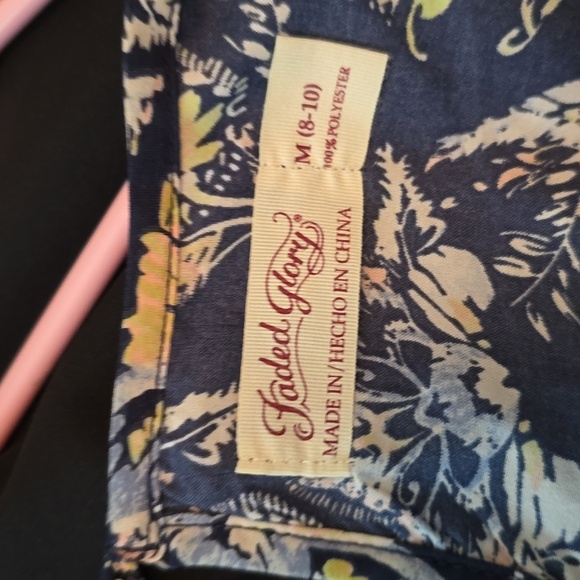 Fade Glory Floral-Print blouse size M - Picture 8 of 8